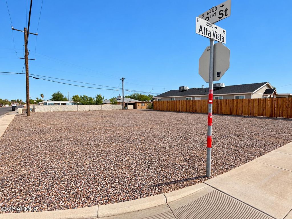 2202 E ALTA VISTA Road 1, Phoenix, AZ 85042 — photo 3
