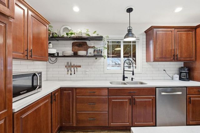 1019 N Pierce Rd, Spokane Valley, WA 99206