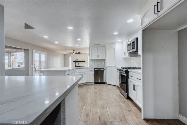 10731 Anaconda Avenue, Oak Hills, CA 92344