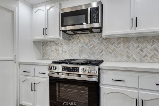 10731 Anaconda Avenue, Oak Hills, CA 92344