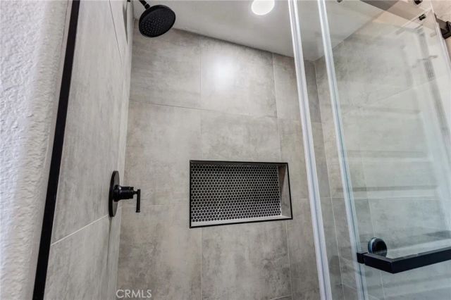 10731 Anaconda Avenue, Oak Hills, CA 92344