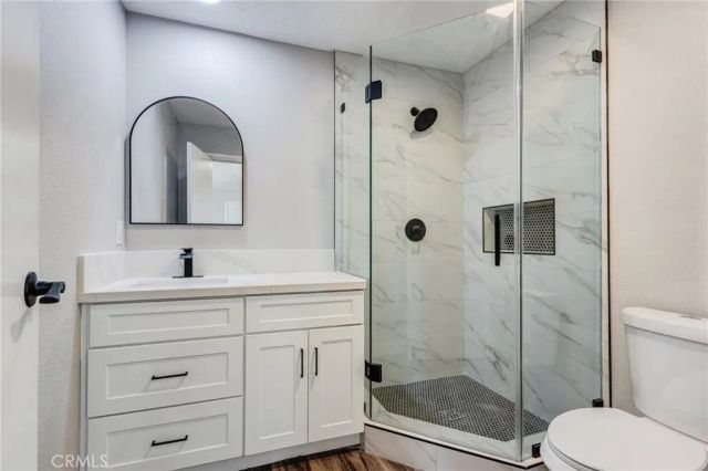 10731 Anaconda Avenue, Oak Hills, CA 92344