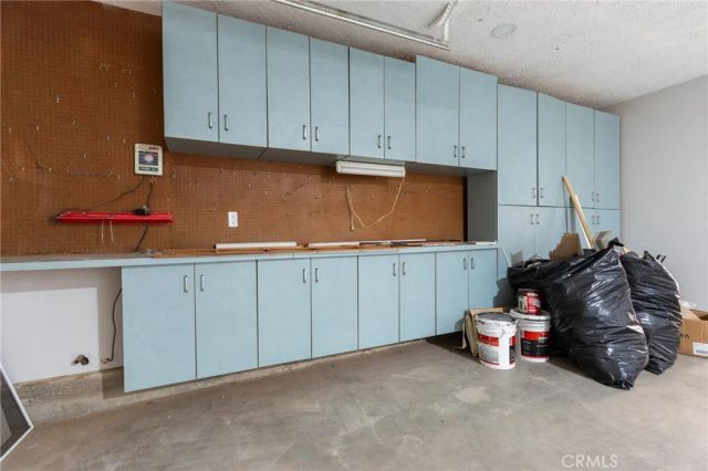 10731 Anaconda Avenue, Oak Hills, CA 92344