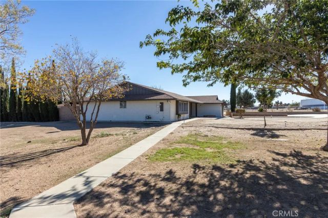 10731 Anaconda Avenue, Oak Hills, CA 92344