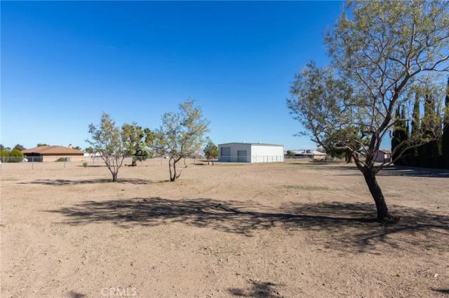 10731 Anaconda Avenue, Oak Hills, CA 92344