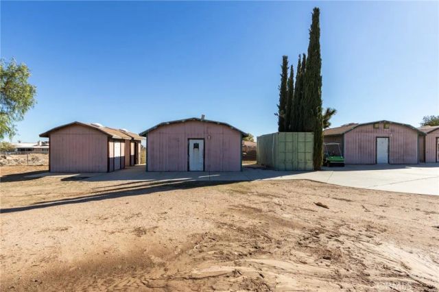 10731 Anaconda Avenue, Oak Hills, CA 92344