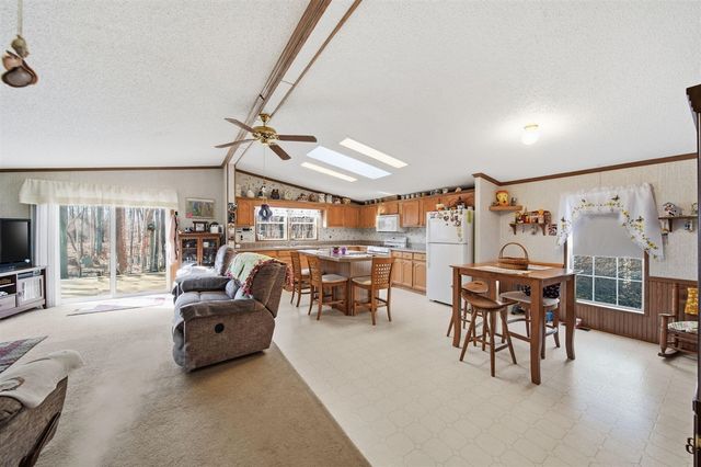 909 Savannah River Drive, Adrian, MI 49221