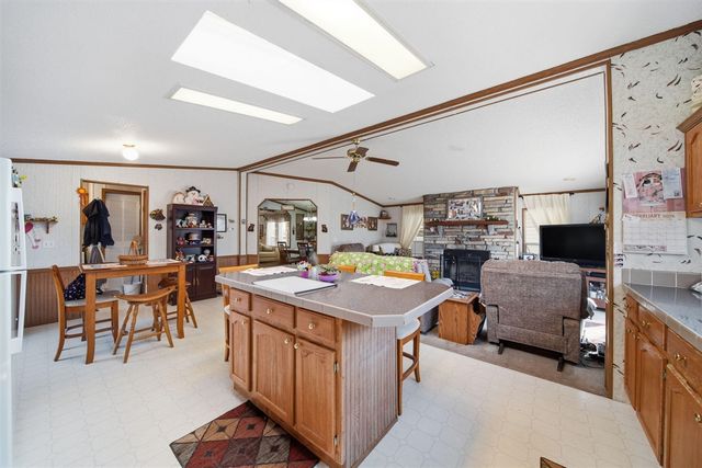 909 Savannah River Drive, Adrian, MI 49221