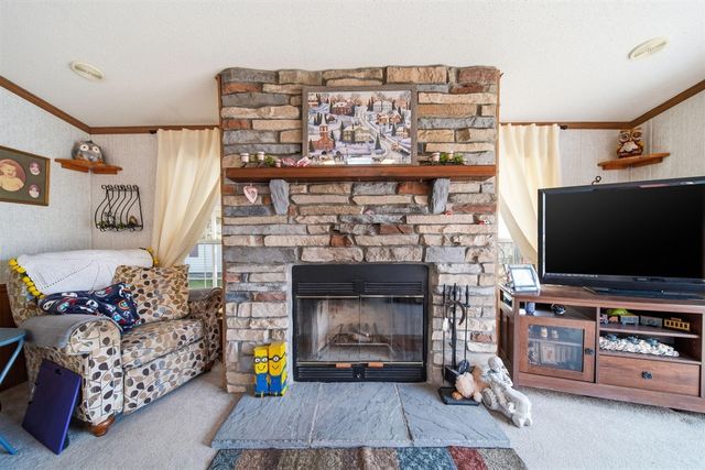 909 Savannah River Drive, Adrian, MI 49221