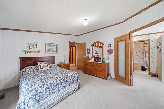 909 Savannah River Drive, Adrian, MI 49221