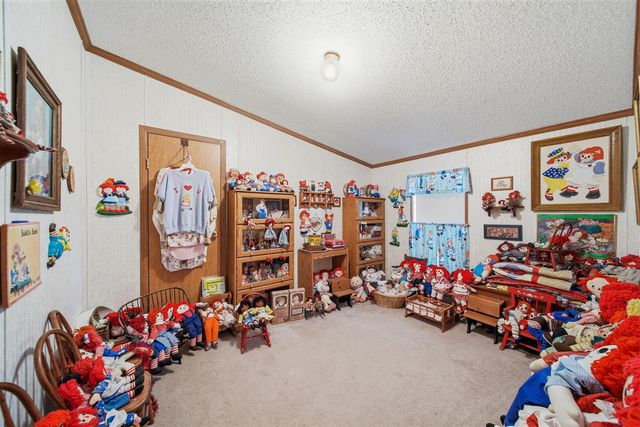 909 Savannah River Drive, Adrian, MI 49221