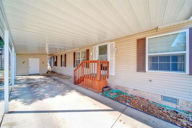 909 Savannah River Drive, Adrian, MI 49221