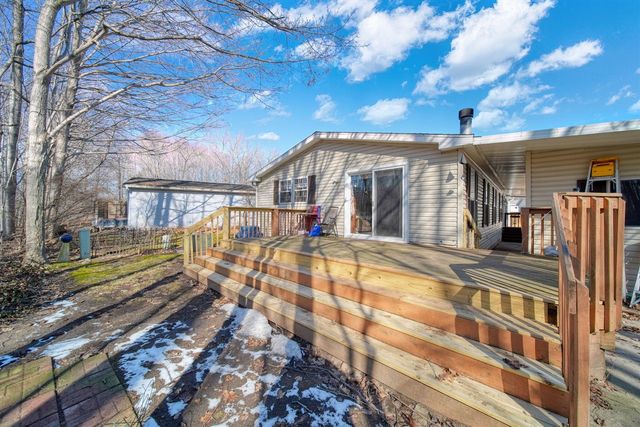 909 Savannah River Drive, Adrian, MI 49221