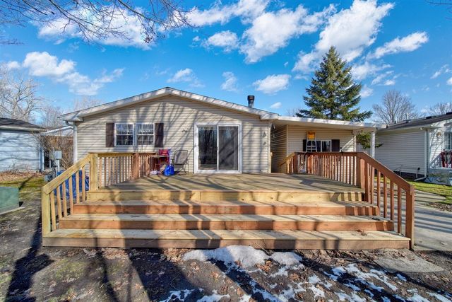 909 Savannah River Drive, Adrian, MI 49221