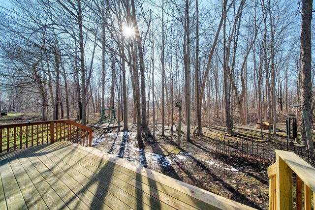 909 Savannah River Drive, Adrian, MI 49221