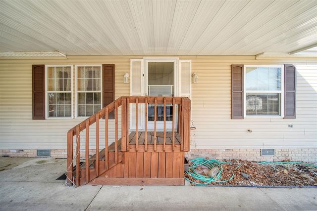 909 Savannah River Drive, Adrian, MI 49221