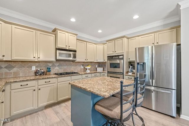 3705 Coach Lantern Avenue, Wake Forest, NC 27587