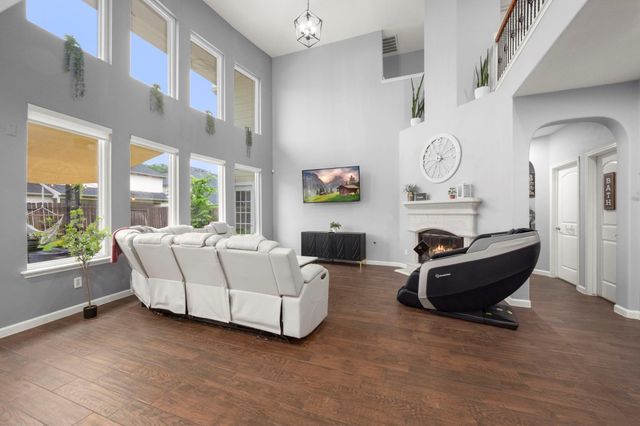 7515 Crescent Lake Court, Rosenberg, TX 77469