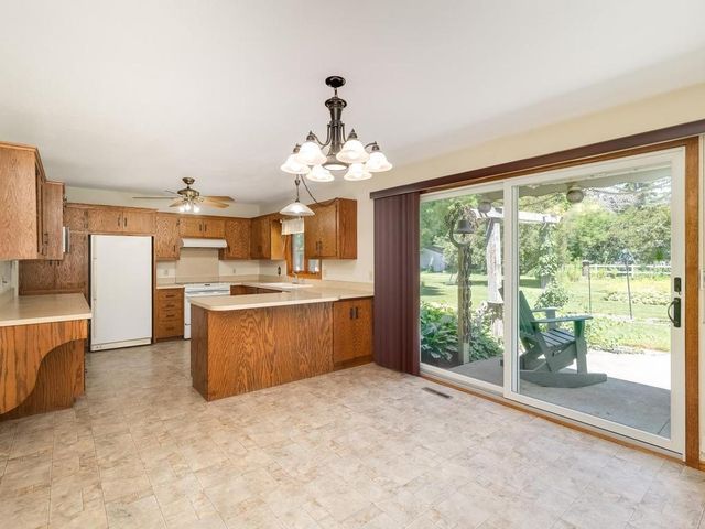 5890 Henry Street, Maple Plain, MN 55359