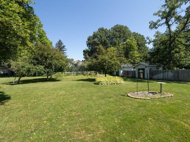 5890 Henry Street, Maple Plain, MN 55359