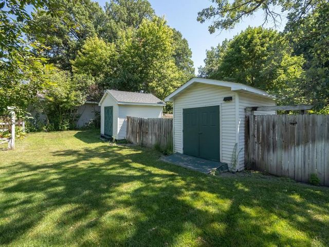 5890 Henry Street, Maple Plain, MN 55359