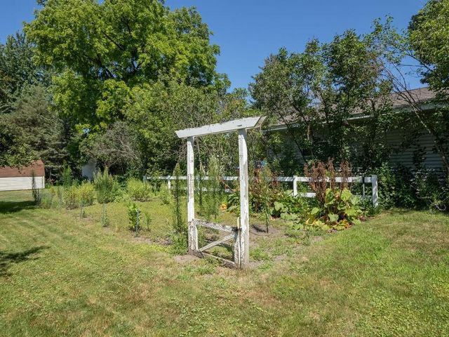5890 Henry Street, Maple Plain, MN 55359