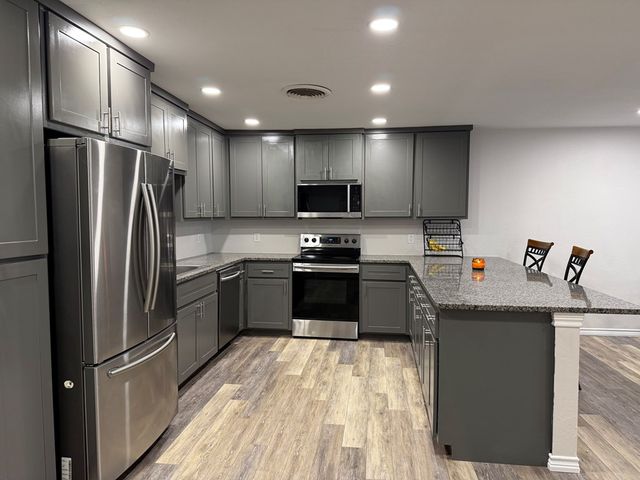 704 NW 13th St, Andrews, TX 79714