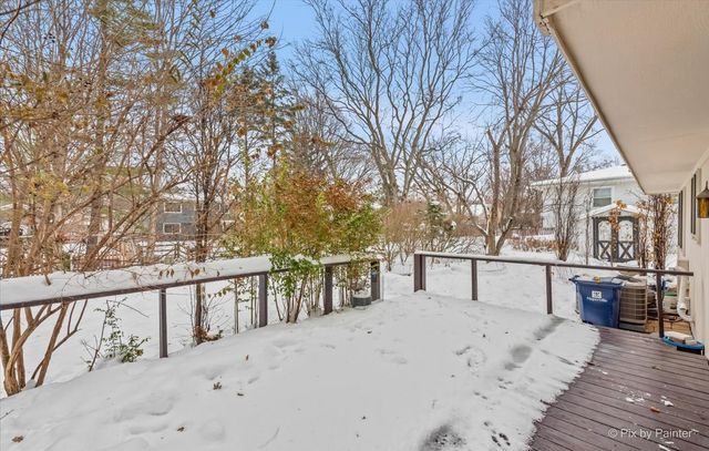 315 Leeds Court, Naperville, IL 60565