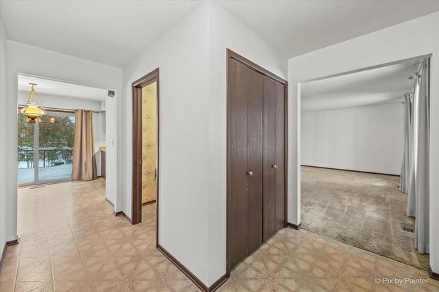 315 Leeds Court, Naperville, IL 60565