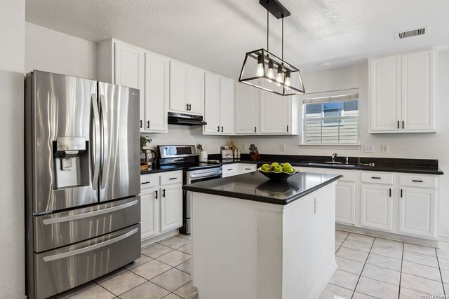 16130 Ambush Grove, San Antonio, TX 78247