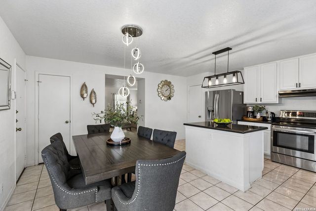 16130 Ambush Grove, San Antonio, TX 78247