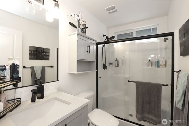 981 NW Highgarden Drive, Bremerton, WA 98311