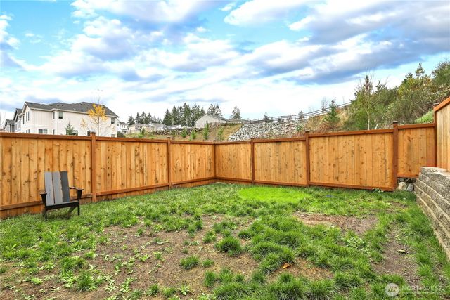 981 NW Highgarden Drive, Bremerton, WA 98311