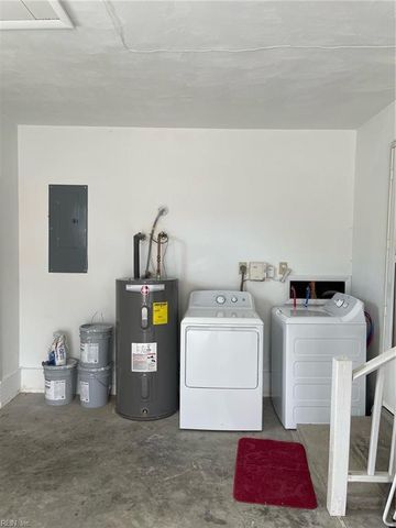 3404 Newport DR, Chesapeake, VA 23321