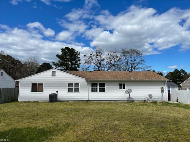 3404 Newport DR, Chesapeake, VA 23321