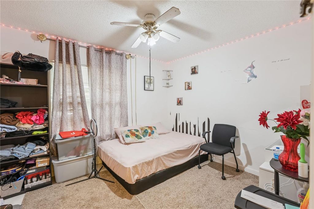 Image 12 of property listing at 5421 NOKOMIS CIRCLE, Orlando, FL 32839