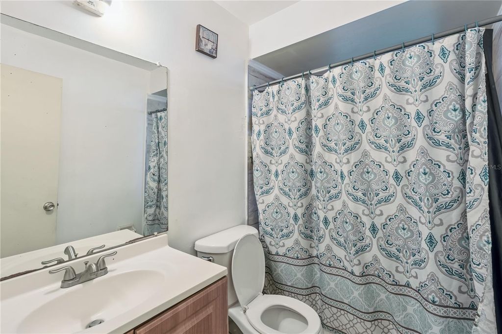 Image 16 of property listing at 5421 NOKOMIS CIRCLE, Orlando, FL 32839