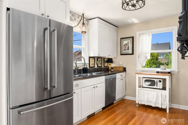 4409 SW Dawson Street, Seattle, WA 98136