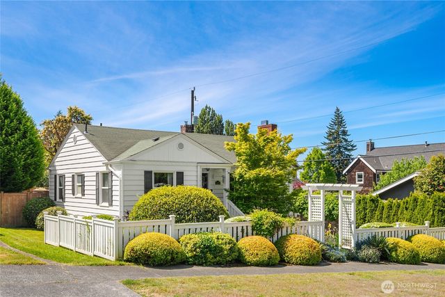 4409 SW Dawson Street, Seattle, WA 98136