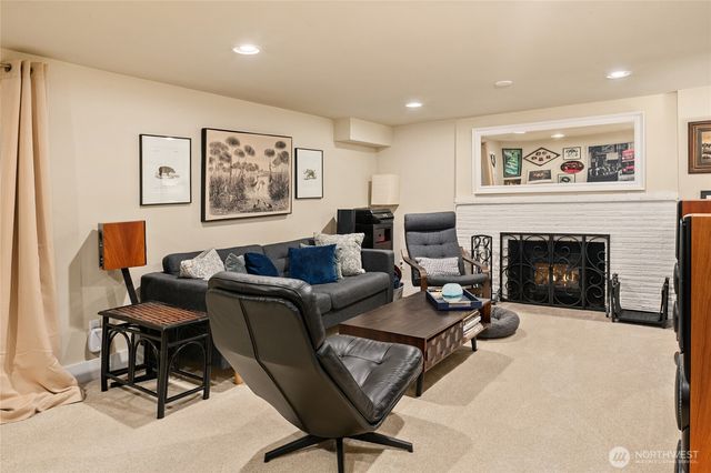 4409 SW Dawson Street, Seattle, WA 98136