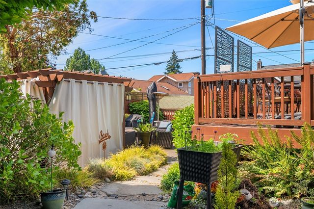 4409 SW Dawson Street, Seattle, WA 98136