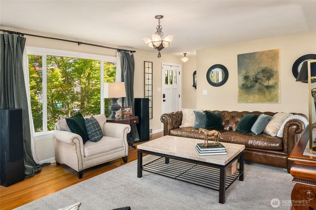 4409 SW Dawson Street, Seattle, WA 98136