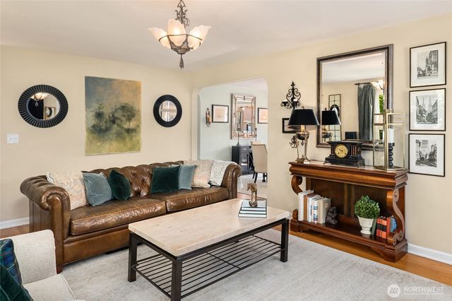 4409 SW Dawson Street, Seattle, WA 98136