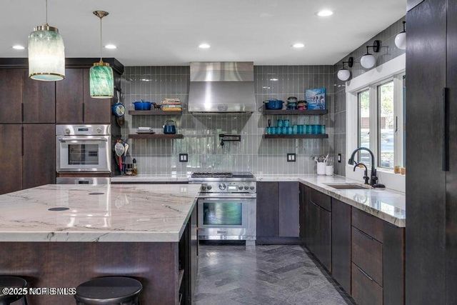 25001 W River Road, Perrysburg, OH 43551