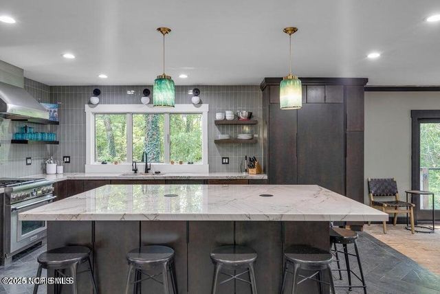 25001 W River Road, Perrysburg, OH 43551