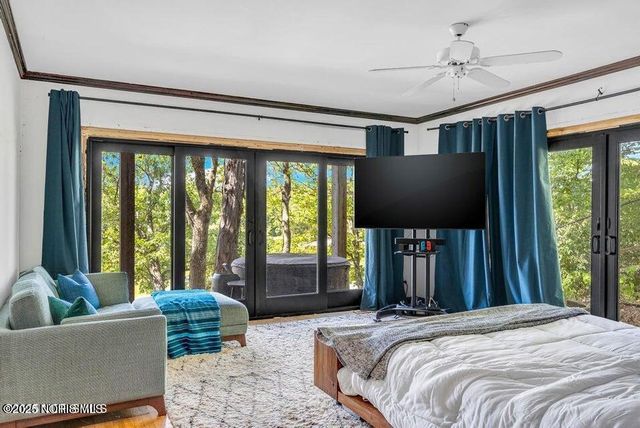 25001 W River Road, Perrysburg, OH 43551