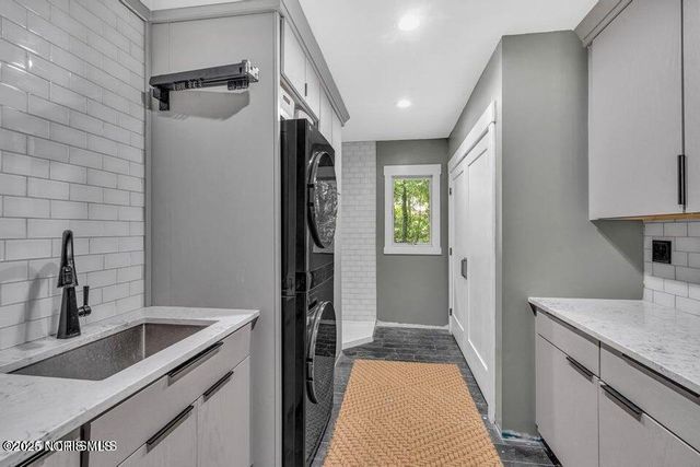 25001 W River Road, Perrysburg, OH 43551