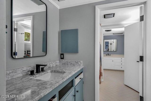 25001 W River Road, Perrysburg, OH 43551