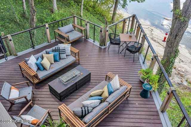 25001 W River Road, Perrysburg, OH 43551