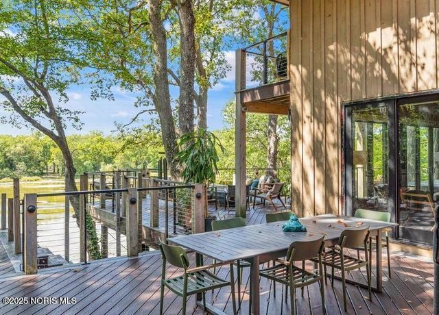 25001 W River Road, Perrysburg, OH 43551